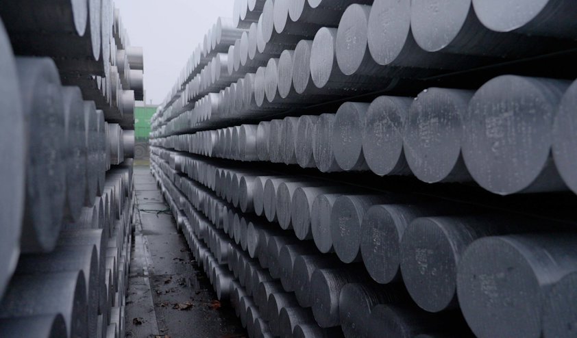 a close-up of a pipe